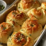 Buttery cheese Garlic Rolls, everyone will love them!